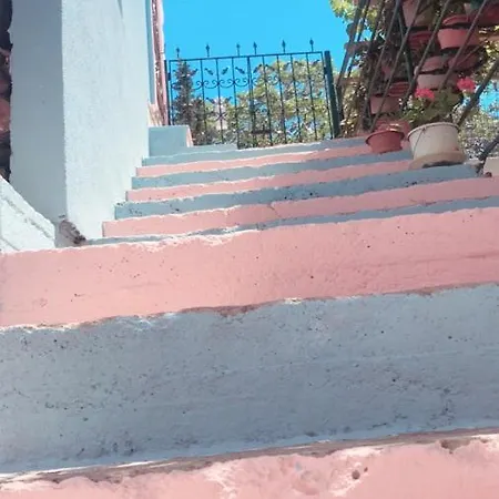 Guneyli Apartment