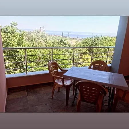Apartment Guneyli *